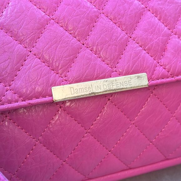 *Damsels in Defense* 🔫 Conceal & Carry Barbie Ponk Leather Quilted Handbag - Picture 7 of 7
